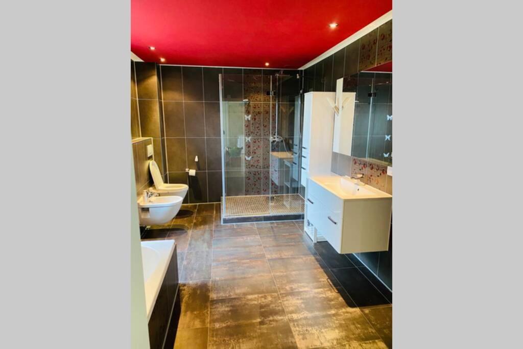 Grosses 4 Zimmer Apartment Naehe Messe Hannover Exteriér fotografie