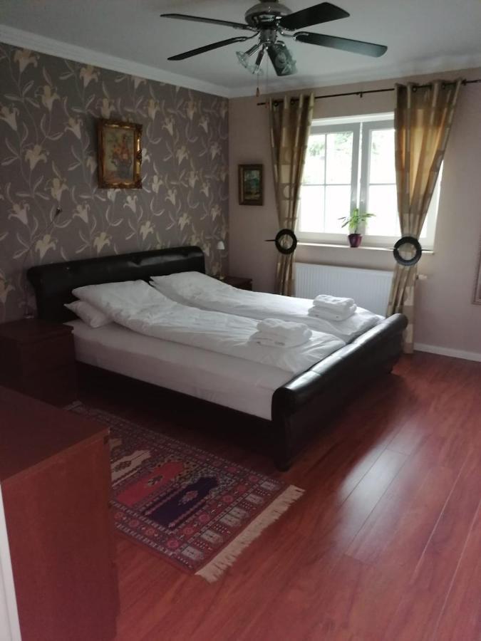Grosses 4 Zimmer Apartment Naehe Messe Hannover Exteriér fotografie